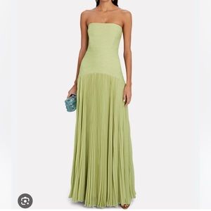 ISO GREEN ALEXIS SUNNIVA DRESS SM MED OR LARGE